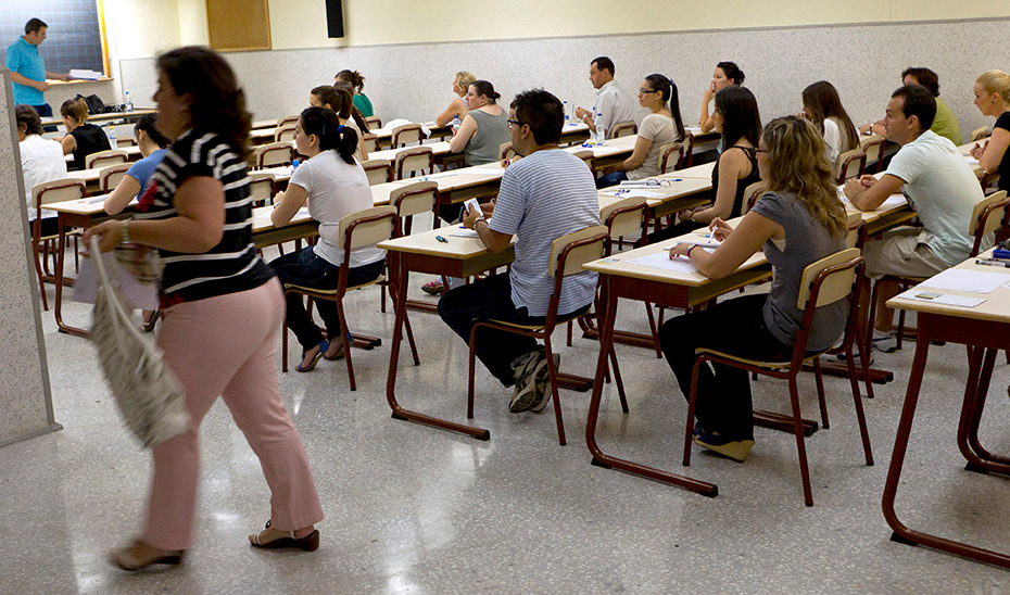 Ms de 900 personas se examinan maana en Granada de las pruebas de obtencin del ttulo de Graduado en ESO y de Bachiller
